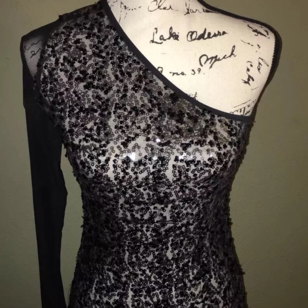DANCE COSTUME SEQUIN TOP ONE SLEEVE SHEER BACK